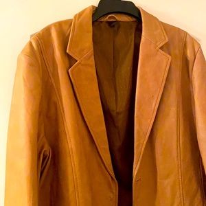 Claiborne leather 46r